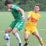 Serhat Uzun (l.) und der Holzwickeder SC holten auswärts wieder nur ein 0:0.