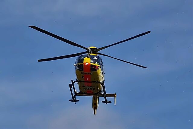 Ein Hubschrauber im Einsatz.