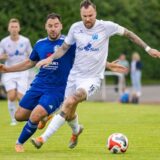 Andreas Spais (l.) im weltmeisterlichen Zweikampf mit Kevin Großkreutz.