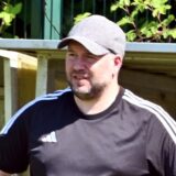 Klaus Knäpper (l.) ist nicht länger Trainer des VfK Weddinghofen.