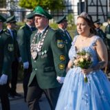 Der Schützenverein Ruhrtal aus Fröndenberg in voller Pracht: Festliche Uniformen und stolze Tradition beim Schützenumzug.