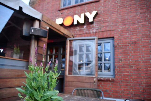 Terrasse des Club «Pony» in Kampen (Sylt)
