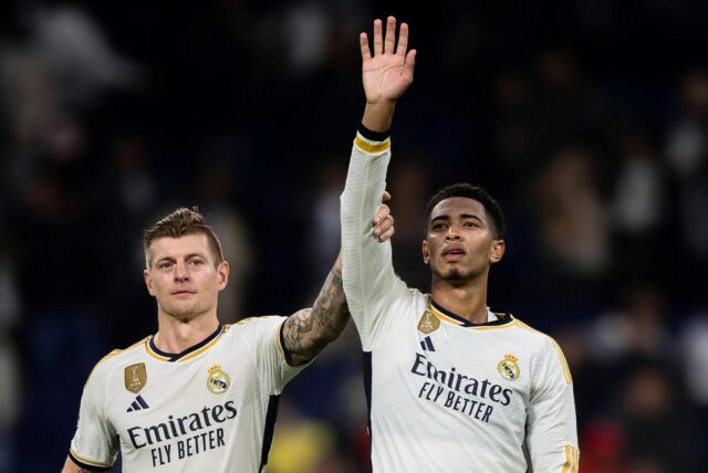 Toni Kroos und Jude Bellingham jubeln.