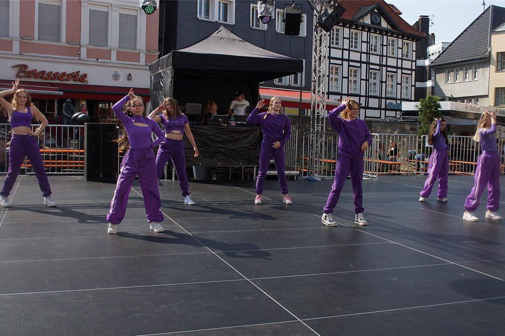 Tanzparty auf dem Unnaer Markt Tanzparty auf dem Unnaer Markt