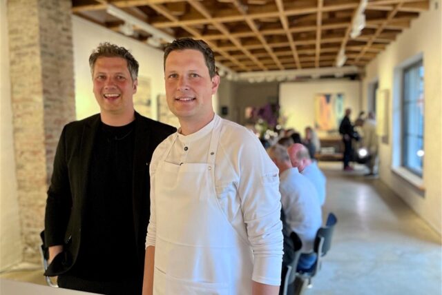 Daniel Östreich (links) und Michael Dyllong beim ersten Chefstudio in Dortmund