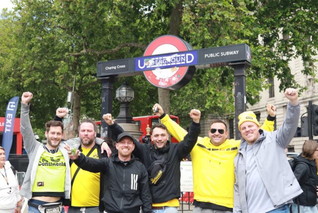 Vorfreude pur: Immer mehr BVB-Fans erreichen London.