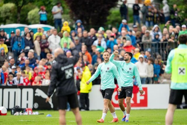 Jubel zu „L’amour toujours“? Die UEFA möchte das nicht sehen.