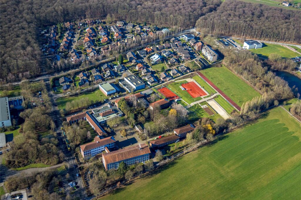 Schulzentrum Lindert Luftbild