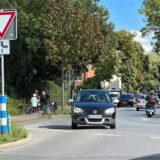 Die Montage zeigt den östlichen Abschnitt des Afferder Wegs in Unna und Karl Dittrich, Sprecher der Grünen-Fraktion.