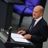 Bundeskanzler Olaf Scholz im Plenum des Bundestags.