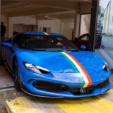 Das Zollfahndungsamt Essen hat bei einem Autohändler mehrere Luxusautos beschlagnahmt. Darunter auch einen Ferrari. Es gab Durchsuchungen in Bochum und Dortmund.