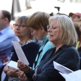 Ein Chor singt in einer Dortmunder Kirche.