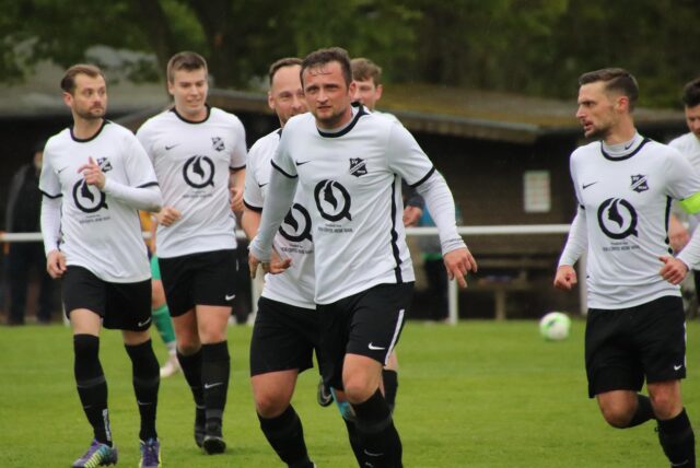 Die Spieler des SV Frömern können sich über noch einen weiteren Neuzugang freuen, der zum Team stößt.