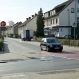 Auto auf Laakstraße in Lünen
