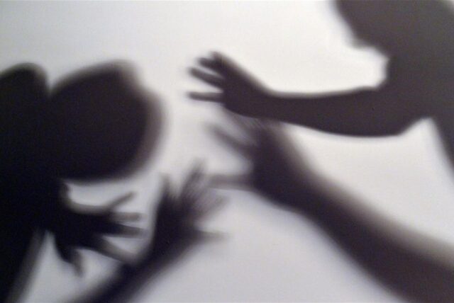 Schatten Angriff zwei Personen