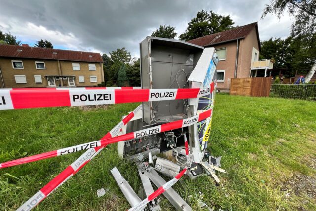 Gesprengter Zigarettenautomat Kamen