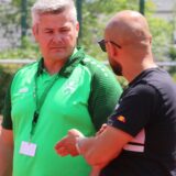 Oberadens Fußballabteilungsleiter Sascha Langner (l.) und Sportchef Deniz Kilinc haben sich jetzt jugendlichen Schwung aus Wethmar gesichert.