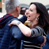 Es wurde wirklich getanzt, nicht nur gezappelt: Was die Tanzparty auf dem Alten Markt in Unna von anderen Partys in der Stadt unterscheidet, ist die Organisation durch die Tanzschule Kochtokrax, die dem Ereignis ein entsprechend kundiges Publikum bescherte.