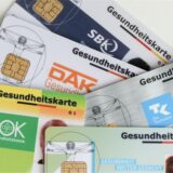 Verschiedene Gesundheitskarten.