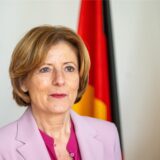 Malu Dreyer (SPD), Ministerpräsidentin von Rheinland-Pfalz und Vorsitzende der Rundfunkkommission der Länder, aufgenommen anlässlich der Vorstellung des 24. KEF-Berichts.
