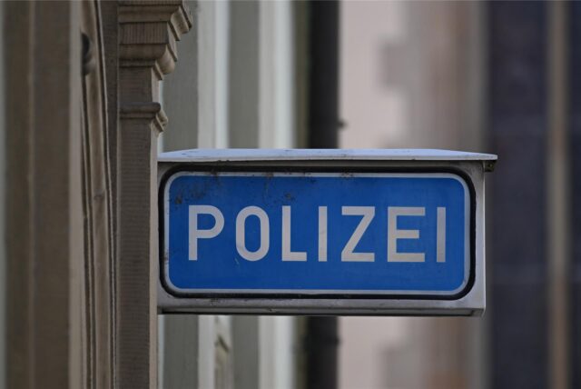 Polizeischild