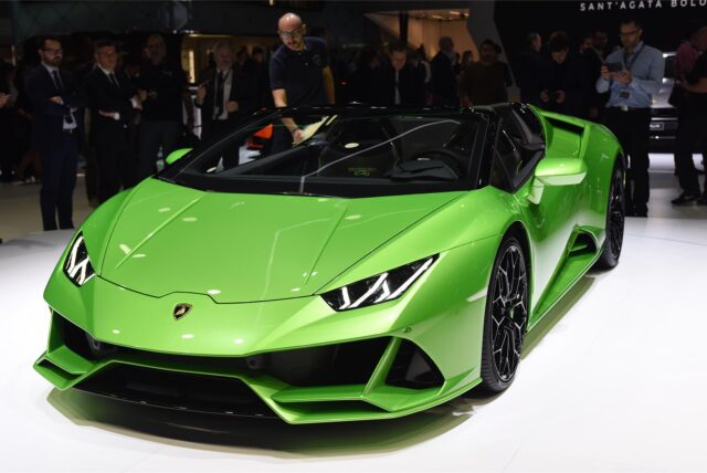 Ein Lamborghini Huracán war Namensgeber für den Operationsnamen der Steuerfahnder, die eine Autohändler-Bande bei Razzien hochgenommen hat.