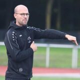 Yannick Gieseler erteilt Anweisungen während des Spiels