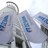 Flaggen der DZ-Bank.
