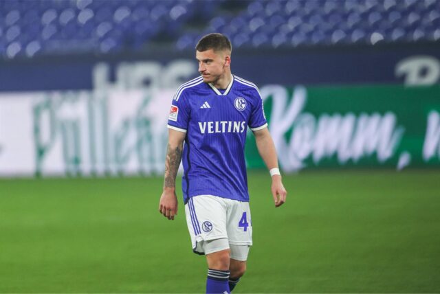 20.01.2024, Fussball, 2. Bundesliga, 18. Spieltag, Saison 2023/2024, FC Schalke 04 – Hamburger SV, Niklas Castelle (FC Schalke 04)