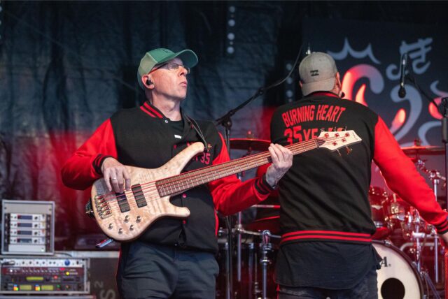 Bei der 100-Jahr-Feier des ZRFV Kamen sorgte die Band „Burning Heart“ bis tief in die Nacht für Stimmung. Die Musik war so laut, dass viele Anwohner auch in anderen Stadtteilen nicht schlafen konnten.