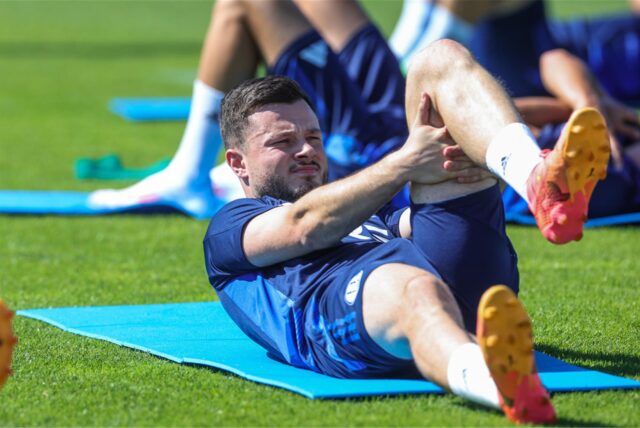 Adrian Gantenbein bei seiner ersten Einheit beim FC Schalke 04.