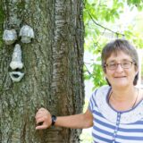Roswitha „Rosi“ Schwaiger ist nicht nur Zeit ihres Lebens Mitglied im Kleingartenverein. Lachend stellt sie fest: „Ich glaube sogar, hier gezeugt worden zu sein.“