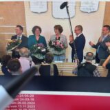 Professor Dr. Katrin Linthorst, Dezernentin für Gesundheit, Bildung und Schule des Kreises Unna (3. v.l l.) nach ihrer Wahl zur Beigeordneten der Stadt Wuppertal