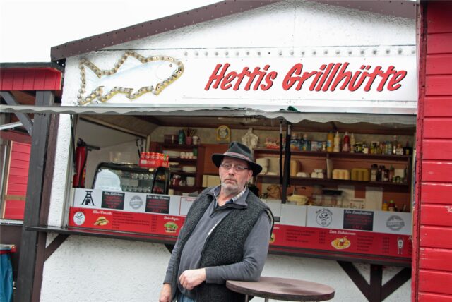 Aus für Hetti’s Grillhütte: Ralf Närdemann ist traurig, dass er nach 12 Jahren aufhören muss. Denn sein Standort am Hagebaumarkt in Werne wird nun anders genutzt.