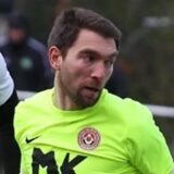Serhat Sarkandi mit fokussiertem Blick.