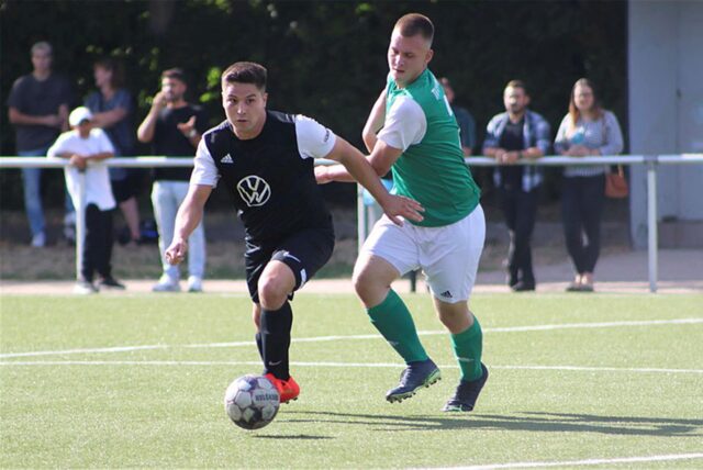 Sascha Umlandt am Ball für Preußen Lünen