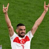Das Bild zeigt Kenan Küçük, Geschäfsführer des Multikulturellen Forums mit Sitz in Lünen
