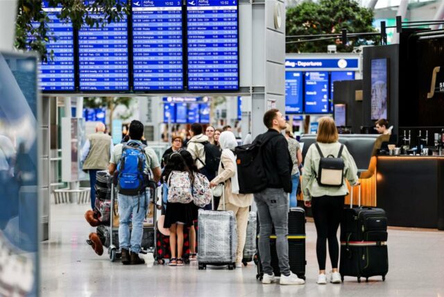 Ein Flughafen.