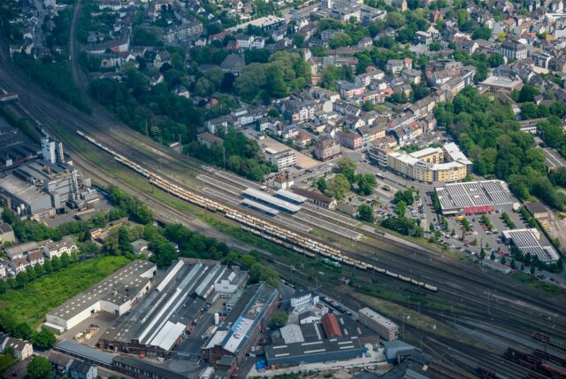 Luftbild: Blick auf den Schwerter Bahnhof
