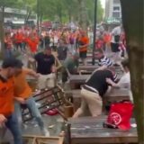 Szenen einer heftigen Auseinandersetzung der beiden Fanlager