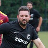 Mario Martinovic am Ball.