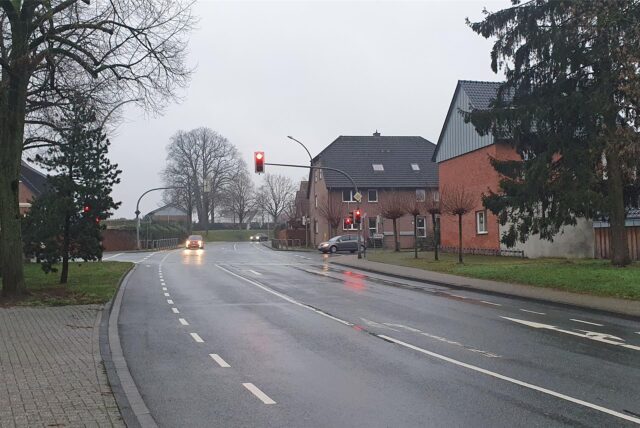 Autos auf der Bernhardstraße in Herbern