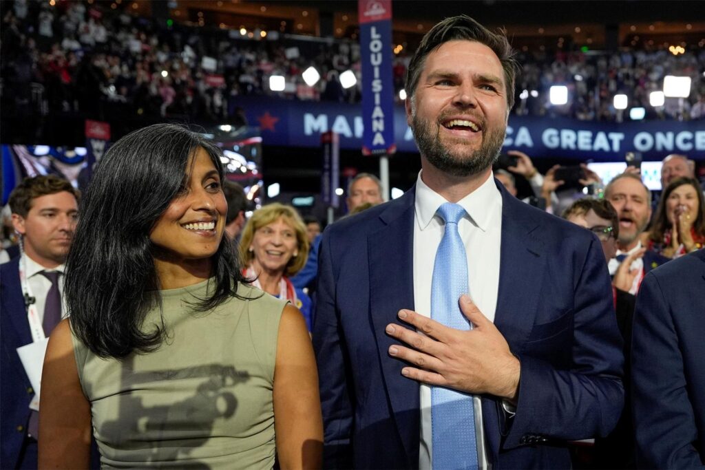 JD Vance, Vizekandidat der Republikaner für die US-Präsidentschaftswahl, und seine Frau Usha Chilukuri Vance kommen am ersten Tag der Republican National Convention an. JD Vance, Vizekandidat der Republikaner für die US-Präsidentschaftswahl, und seine Frau Usha Chilukuri Vance kommen am ersten Tag der Republican National Convention an.