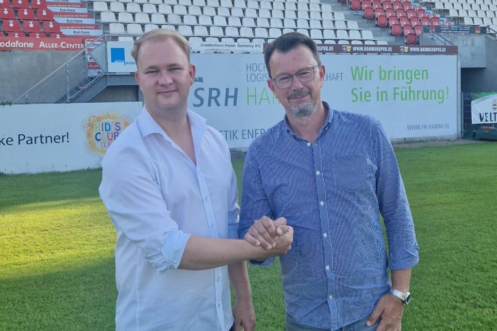 Der neue Sportliche Leiter Lars Rohwer (l.) und Fußball-Abteilungsleiter Dirk Blumenkemper. Der neue Sportliche Leiter Lars Rohwer (l.) und Fußball-Abteilungsleiter Dirk Blumenkemper.
