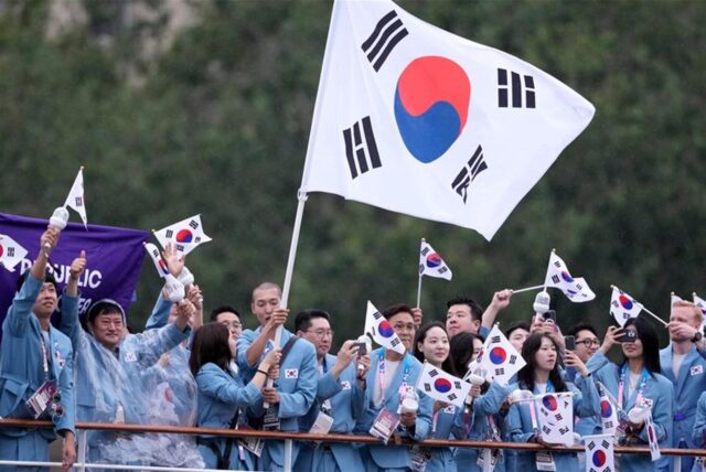 Olympia, Paris 2024, Eröffnungsfeier der Olympischen Sommerspiele, das Team aus Südkorea.