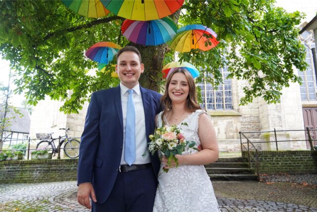 Weil sie das Nicolaiviertel so bezaubernd finden, haben sich Vera und Maximilian für ihre Hochzeit das Nicolaihaus ausgesucht.