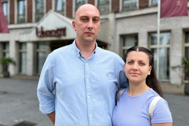 Daniel Eberhardt und seine Frau Bianka Csányi wurden bei der Buchung des Dortmunder Hotels Unique von Betrügern um 450 Euro geprellt.