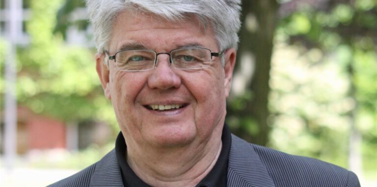 Hans Joachim Thimm ist Oberarzt an der Dortmunder LWL-Klinik für Psychiatrie, Psychotherapie und Psychosomatische Medizin.