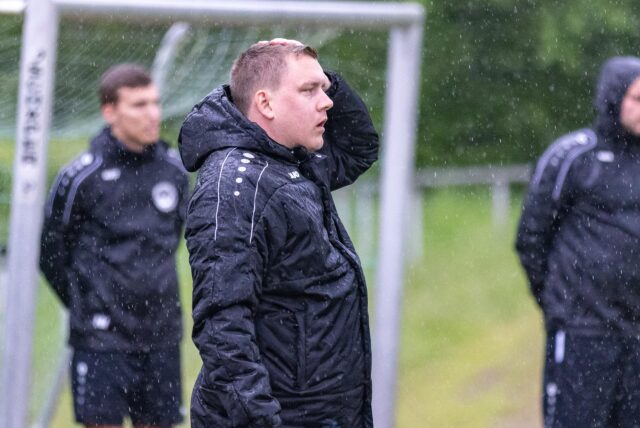 Sorgte mit einem Foulspiel für eine Verletzung bei einem Gegenspieler, dessen Team danach wegen Personalmangels nicht mehr weiterspielen wollte: Massen Spielertrainer der Reserve, Daniel Pilzecker.