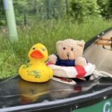 Etwas mitgenommen ist die Ente, die nach ihrem Rennen in Werne von „Kapitän Jensen“ aus der Lippe gerettet wurde.